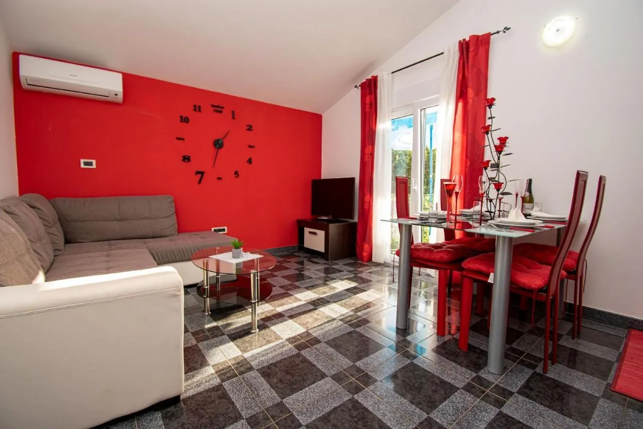 Apartments With Pool In Pula,Croatia Pula