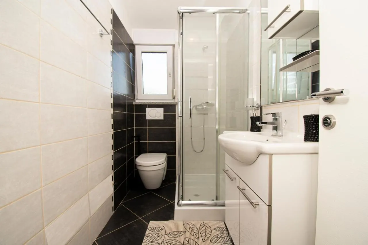 Apartments With Pool In Pula,Croatia Pula